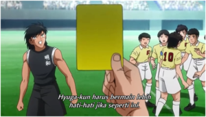 Hyuga diganjar kartu kuning setelah melakukan tackle kepada matsuyama